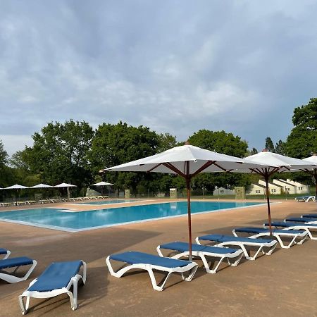 Village Vacances Chateau De Treambert Mesquer Buitenkant foto